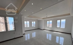 فروش۱۴۰متری کریم آباد دید ابدی دریا کلید نخورده