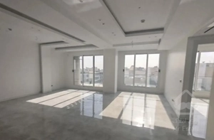 ۱۳۰/تک واحدی /جنوبی /نوساز کلید نخورده