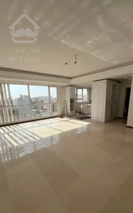 نوساز ۱۴۰متر ۳خواب / تک واحد / لوکس و برند منطقه