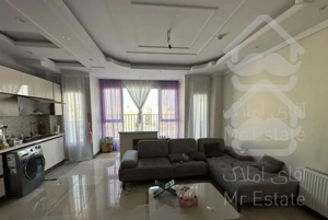 ۶۰ متر دور میدان