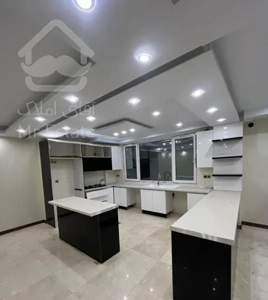 ۱۲۰متر۲پارکینگ پاسداران شهید عراقی بالای همت/نوساز