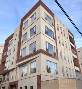 ۱۳۸ متر واحد فول دو نبش گلسرخی کوچه فولادوند