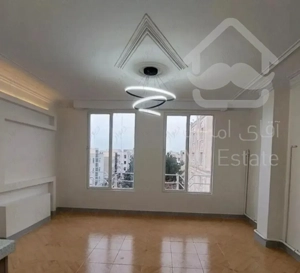 ۷۰متر . دوخواب . سالن پرده خور