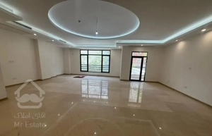 ۲۰۰متر۴خواب/فول مشاعات/زیرقیمت منطقه/سندبدون ریشه