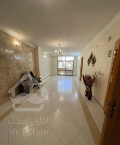 آپارتمان 130 متر 2‌خواب جنوبی طبقه دوم خ کاشانی