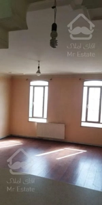 قدوسی زارتش ۶۰متر بدون امکانات طبقه اول