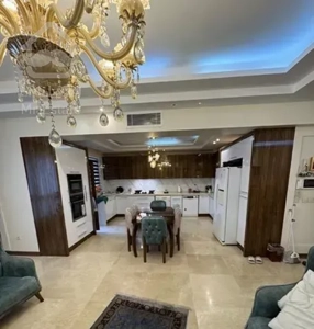 شمال مرزداران ۱۸۵ متر