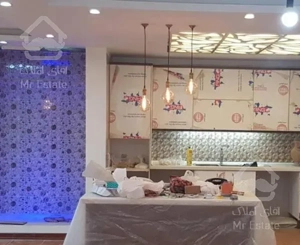 125متر 2خواب طبقه همکف 100متر حیاط در اختیار