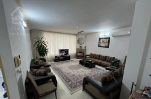 ۱۰۰متری طبقه سوم تکواحدی خوش نقشه سندتکبرگ مالکیت
