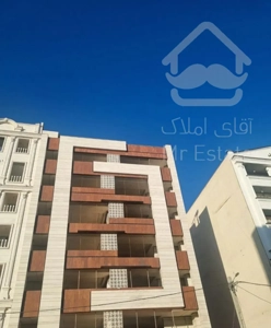 یک واحد آپارتمان ۱۲۰ متری در میدان ولبعصر