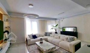 91 متر فول بازسازی لوکس مناسب سکونت و سرمایه گذاری