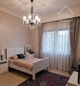 فروش واحد ۱۶۳ متری با حیاط اختصاصی در قلب میرداماد