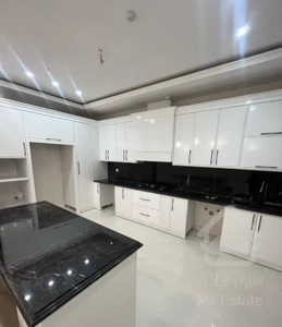 فروش آپارتمان ۱۶۵ متری ۳ خوابه در آزادشهر