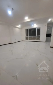 ۱۱۰متری/کلید نخورده /سالن پرده خور /نوردار