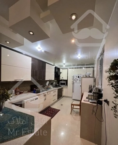 ۱۵۶متر سه خواب/۲پارکینگ سندی/مشاعات آبی فعال