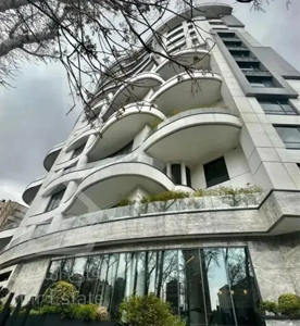 ۳۵۰ متر برج باغ برند و با اصالت در قلب فرشته