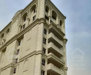 نیاوران۱۷۵متر ویودار/سیستم هوشمند/تراس قابل چیدمان