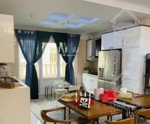 ۸۰متر، فردوس شرق ، ۹سال ساخت