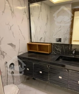 اجاره و رهن آپارتمان محمودیه 230  متر شیک