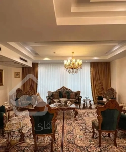 نیاوران ۱۱۵متر، ۱۰ساله، تاپ لوکیشن، لابی  اجتماعات