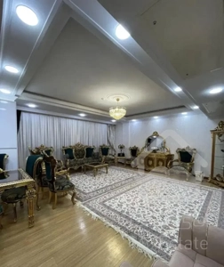 118 متر 2 خواب / خطی رو به کوچه / 2 پارکینگ