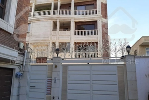 آپارتمان سه خوابه