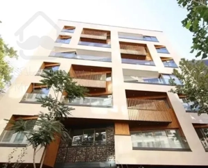 ۱۵۰ متر فاز ۱ /رو به نما /خیابان های بالا /کاسبی