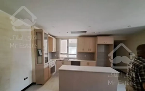 ۹۲متر جمالزاده شمالی فول امکانات نوساز