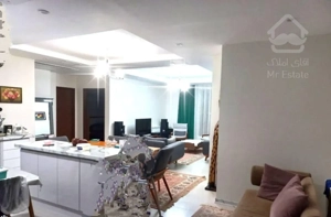 ۱۰۰ متری ۲ خواب بالاترین نقطه دریاچه