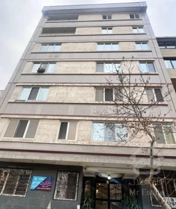 قیطریه آپارتمان ۸۸ متری فروشنده طبقه بالا