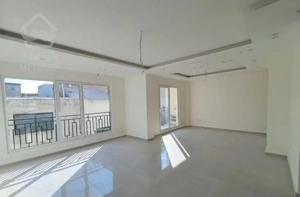 آپارتمان تکواحد ۱۳۵ متر خ آزادی محمودآباد باسند