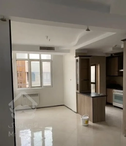 ۷۸ متر ۲خ پونک اقبال پور نما تراورتن* رو به جنوب