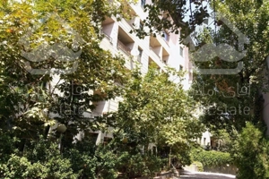 ۱۳۷متر/دزاشیب/فول/استخر لابی/محیطی سرسبز ایمن ودنج