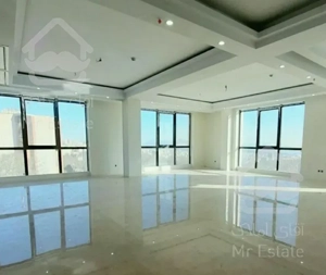 65 متر فول امکانات 9 ساله سند شخصی غرق در نور