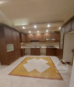 آجودانیه سپند / ۲۰۰ متر ۳ خواب / ۲ پارکینگ