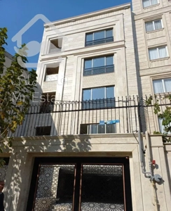 ۱۳۰متر،کلید نخورده،سه خواب،فول امکانات