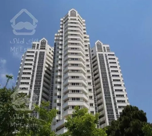 ۱۱۰متری / ۲خواب/ نورگیر/ پیش خرید