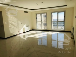 فروش ۱۱۹متر لوکس برج خلبانان شهرک چیتگر/دریاچه منطقه ۲۲