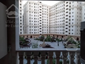 ۱۷۸ متر، ۲ نبش، چشم انداز پایتخت//الماس مژده هروی