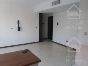 75متر 2خواب فول امکانات+بالکن سازمان برنامه جنوبی