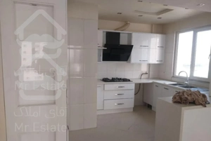 آپارتمان دو خوابه شهرک یاس طبقه چهارم