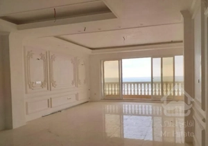 اپارتمان نوساز دوقدمی دریا