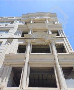 فروش واحد در گلستان رو به استخر
