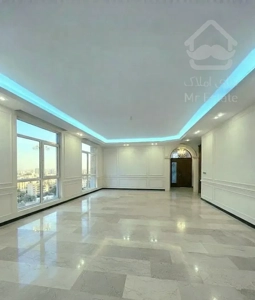۲۴۰متر/ کلیدنخورده/ ۲پارکینگ (فول‌مشاعات)