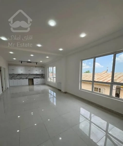 فروش طبقه مستقل و حیاط دار / خ سعدی /کلیدبر