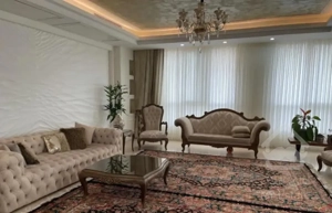 پاسداران ۱۶۵ متر با ۲ پارکینگ ۹ ساله