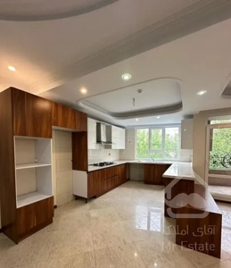 ۶۰ متر / دو خوابه / پارکینگ/ انباری  همایی ۱۶ متری