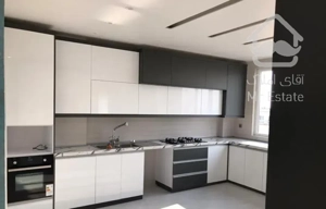 اپارتمان۱۵۵متری/۳خواب/کلیدنخورده/لاله