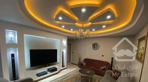 آپارتمان ۱۳۰متری واقع در خیابان زمرد دروس