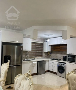 خ عدالت واحد ۸۸متری فول باسازی شده شیک وتمیز